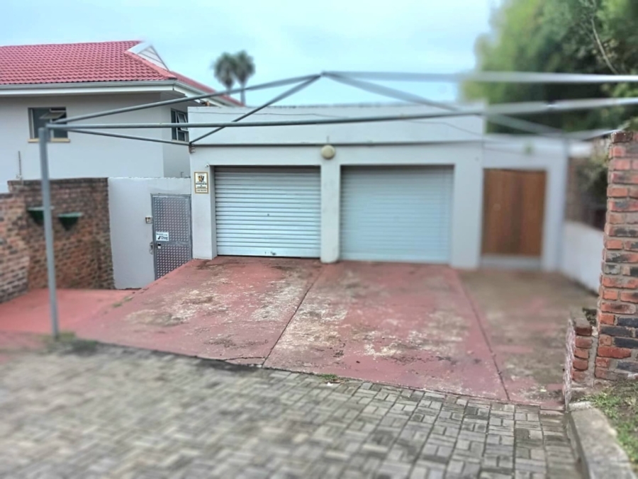 5 Bedroom Property for Sale in Gonubie Eastern Cape